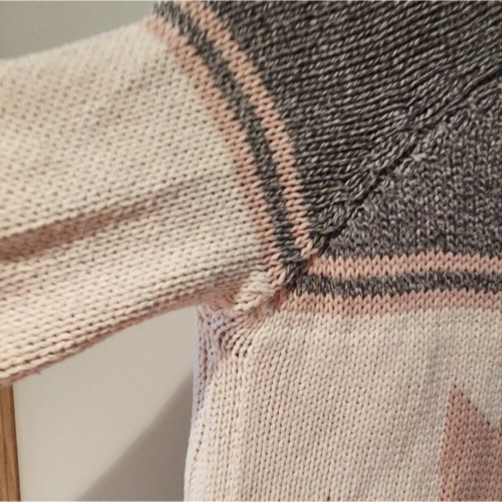 Cotton Country Button Up Knit Canada Pink/Grey Cardigan Maple‎ Leaf Back - Picture 4 of 13